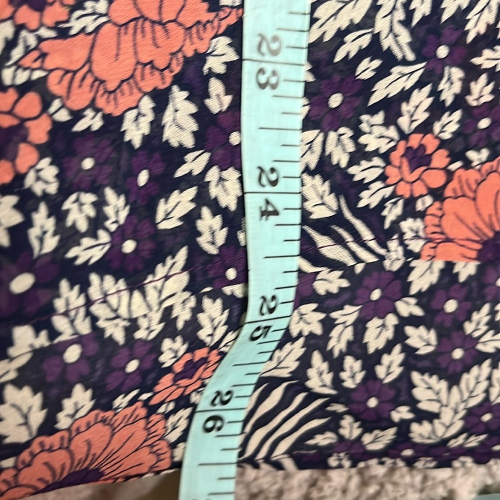 Joie v neck silk tunic floral top - Picture 10 of 11